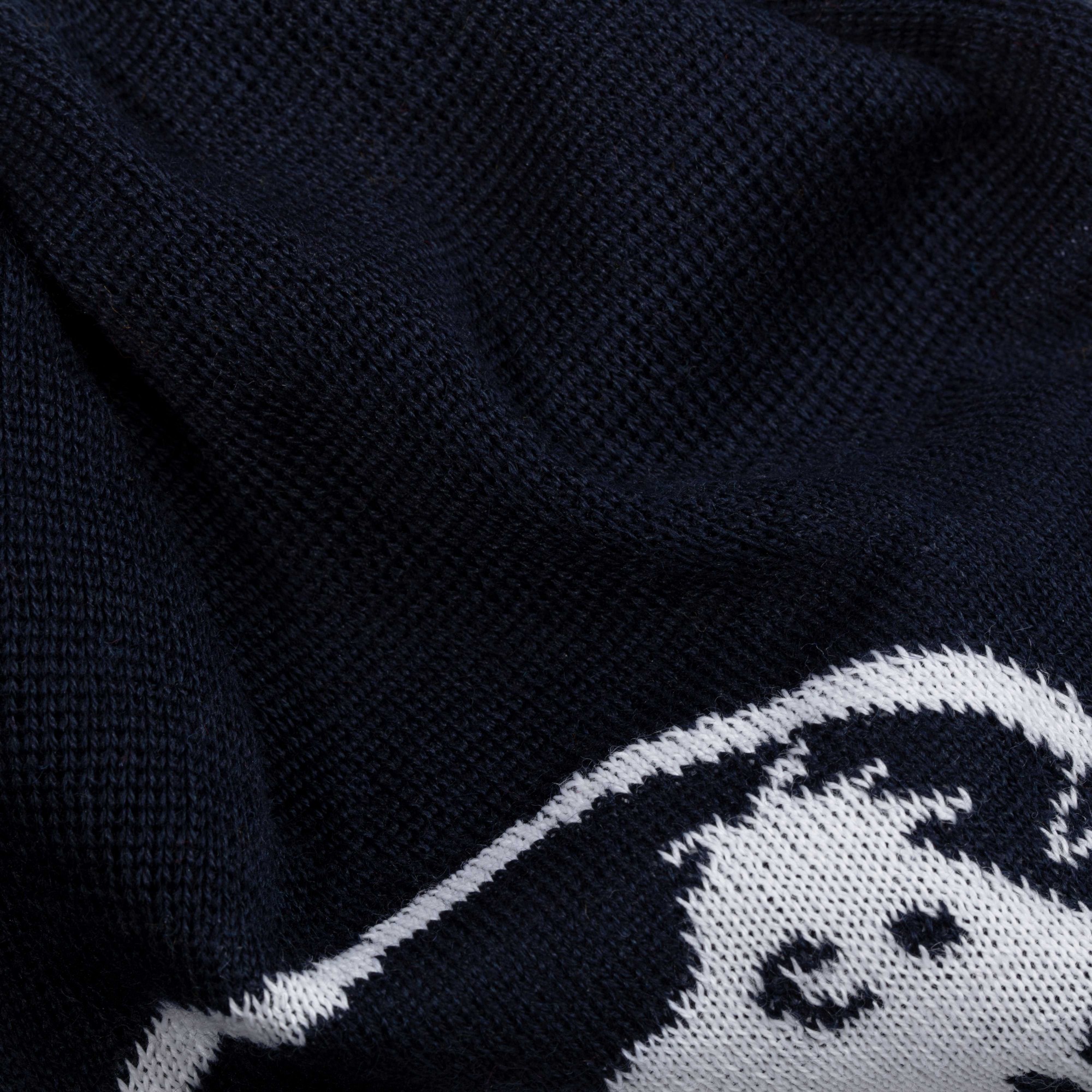 Шапка Mammut Tweak Beanie (; one size; marine-white) Шапка Mammut Tweak Beanie (; one size; marine-white)