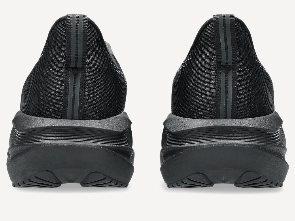 Кроссовки NOVABLAST 5 M (RU 42.5 EU 43.5 US 9.5 СМ 27.5; black/carrier grey) Кроссовки NOVABLAST 5 M (RU 42.5 EU 43.5 US 9.5 СМ 27.5; black/carrier grey)