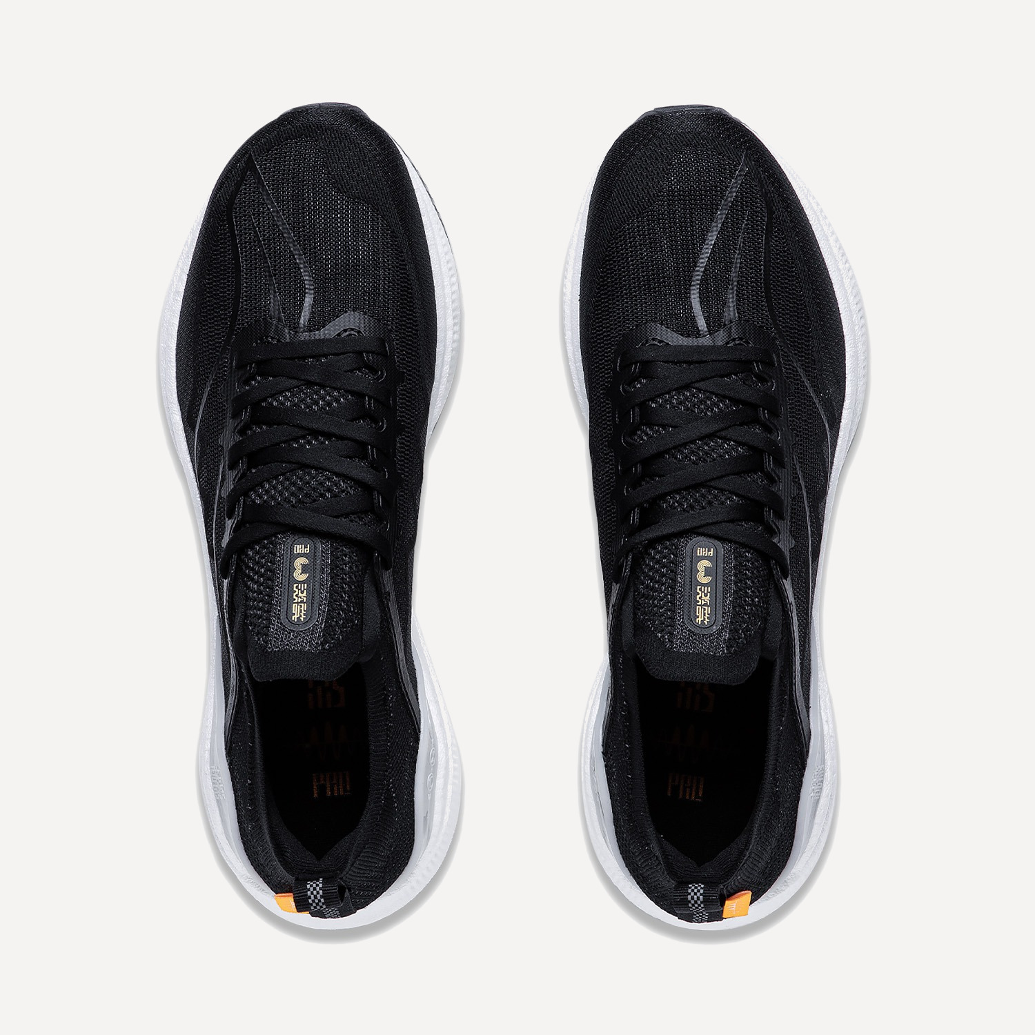 Кроссовки YUEYING 3 PRO (RU 41 USm 9 СМ 26.5; Black) Кроссовки YUEYING 3 PRO (RU 41 USm 9 СМ 26.5; Black)