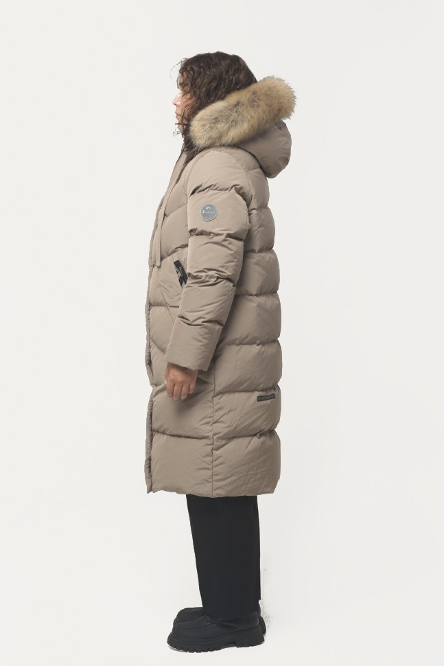Пальто пуховое Юкка Nordic Goose мех Енот (Женский; 48; Капучино)