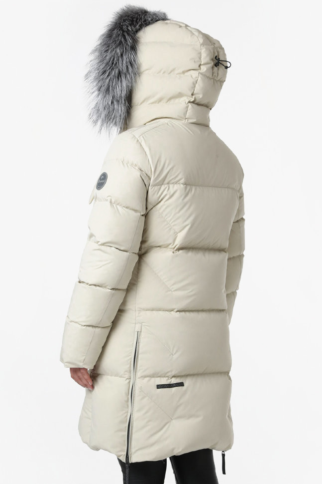 Пальто пуховое Марго SkyStretch Goose мех Енот (Женский; 46; Светлый Беж)