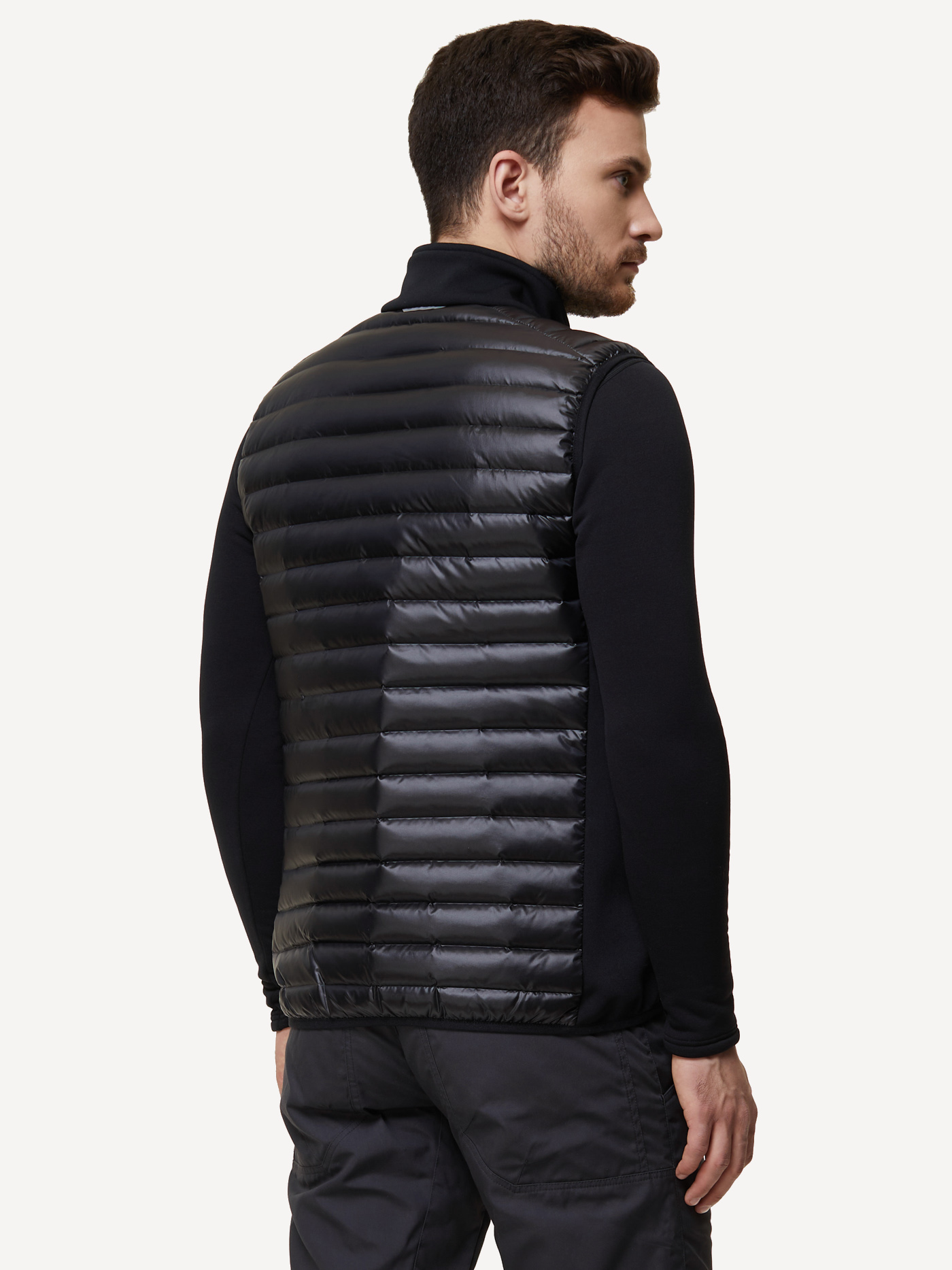 Жилет пуховой BASK Chamonix Lignt Vest (unisex; 48; Черный) Жилет пуховой BASK Chamonix Lignt Vest (unisex; 48; Черный)