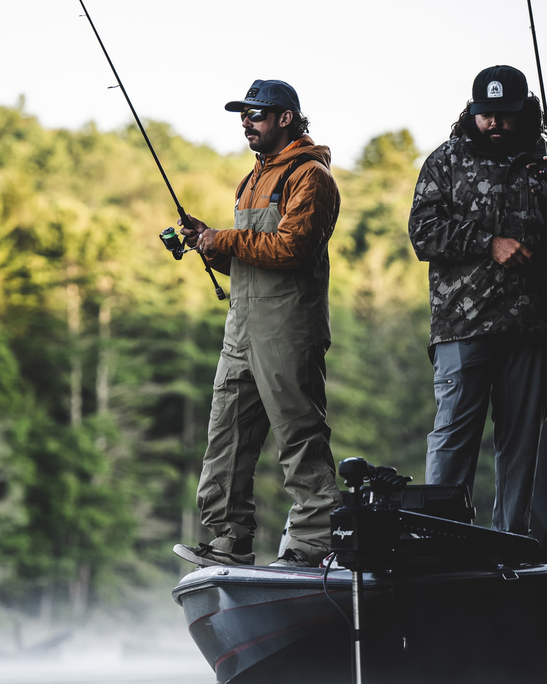 ПолуКомб Simms Challenger Fishing Bib (Мужской; XL; Regiment Camo Olive Drab) ПолуКомб Simms Challenger Fishing Bib (Мужской; XL; Regiment Camo Olive Drab)