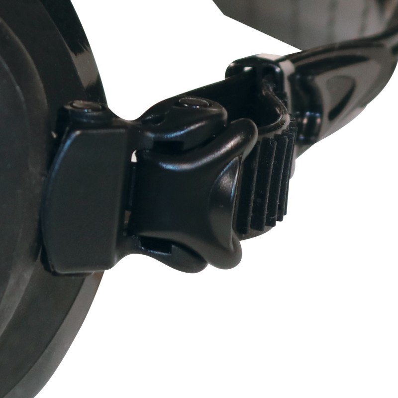 Маска Shark (черный силикон; черный)