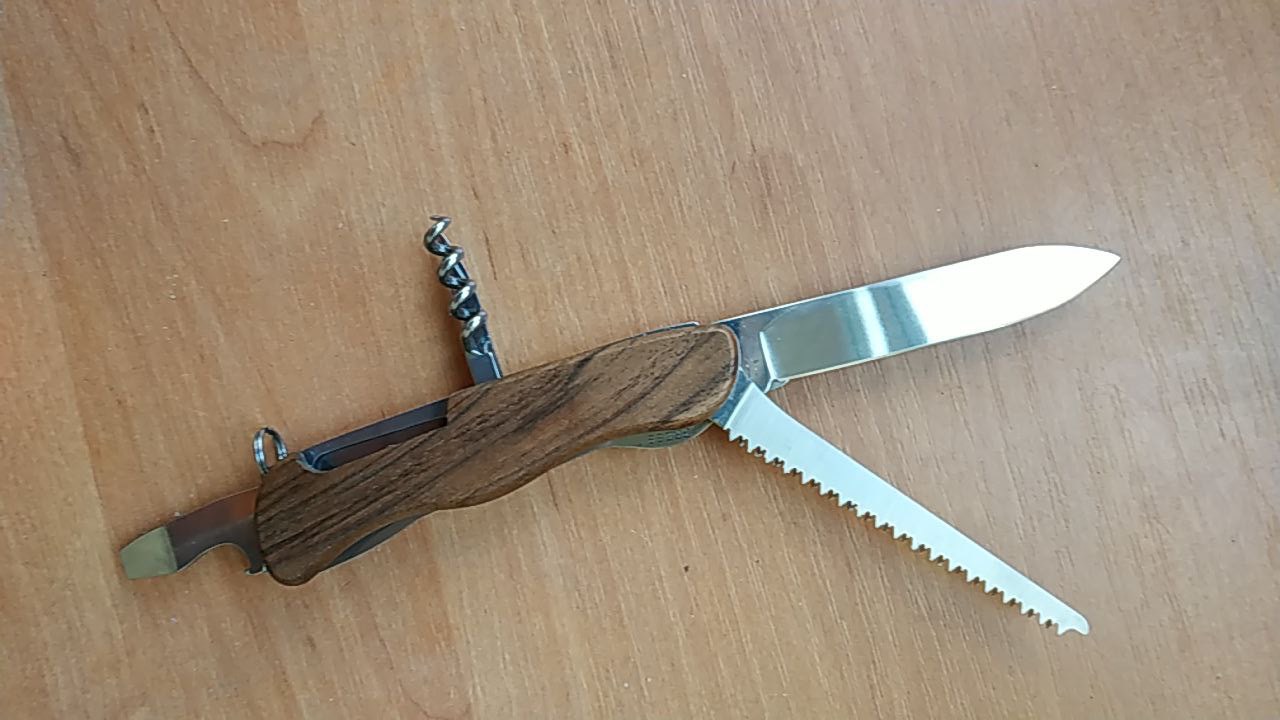 Нож Victorinox Forester Wood 10 функций (Ореховое дерево; 111мм)
