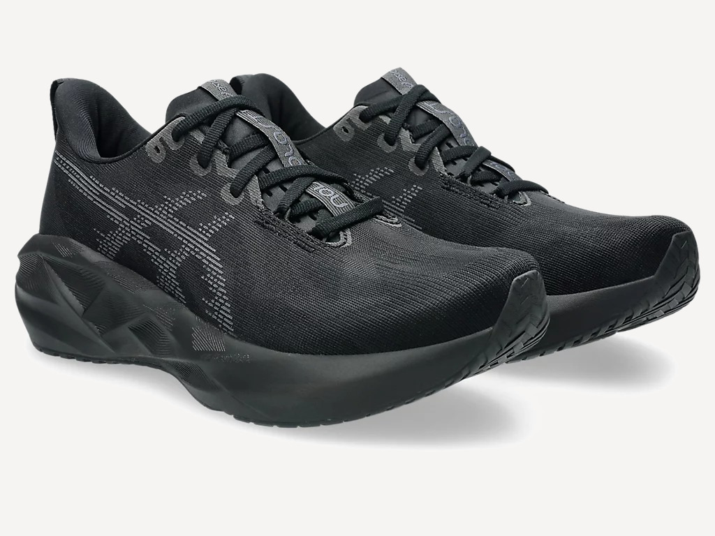 Кроссовки NOVABLAST 5 M (RU 42.5 EU 43.5 US 9.5 СМ 27.5; black/carrier grey) Кроссовки NOVABLAST 5 M (RU 42.5 EU 43.5 US 9.5 СМ 27.5; black/carrier grey)