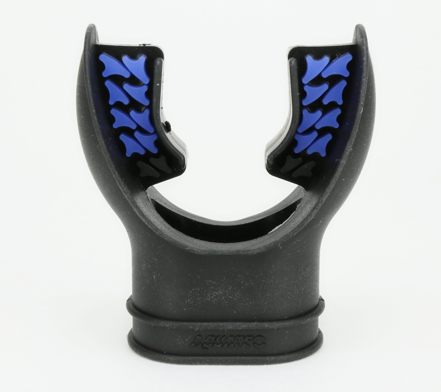 Загубник анатомический Aquatec (черный силикон; синий) Загубник анатомический Aquatec (черный силикон; синий)