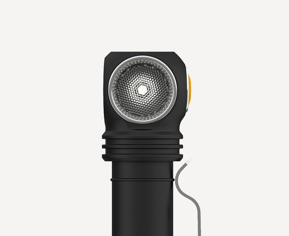 Фонарь ArmyTek Wizard C2 Pro (Black; Холодный; 2500 Люмен)