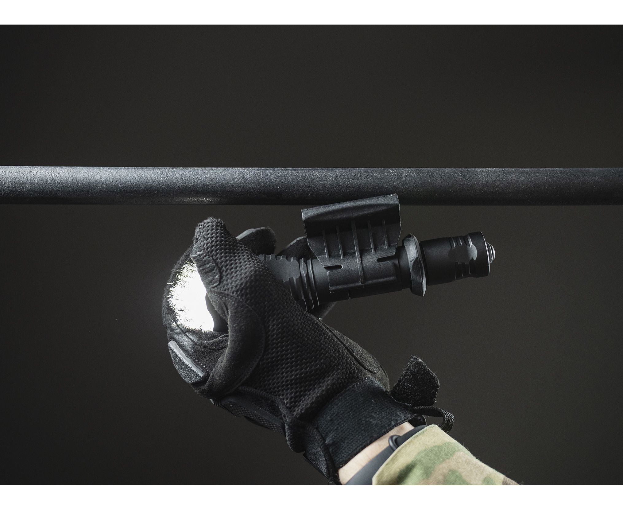 Крепление Armytek Magnetic Mount AWM-03 (Черный, на ствол Ø8-30мм)
