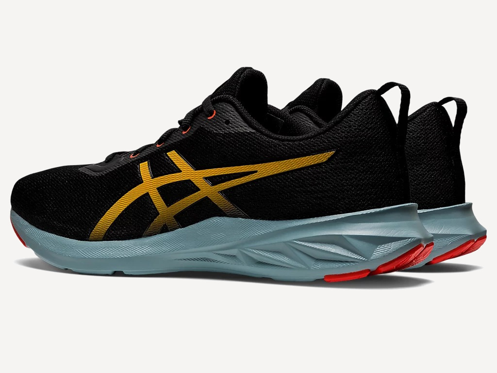 Кроссовки VERSABLAST 2 M (RU 43 EU 44 US 10 СМ 28; black/amber) Кроссовки VERSABLAST 2 M (RU 43 EU 44 US 10 СМ 28; black/amber)