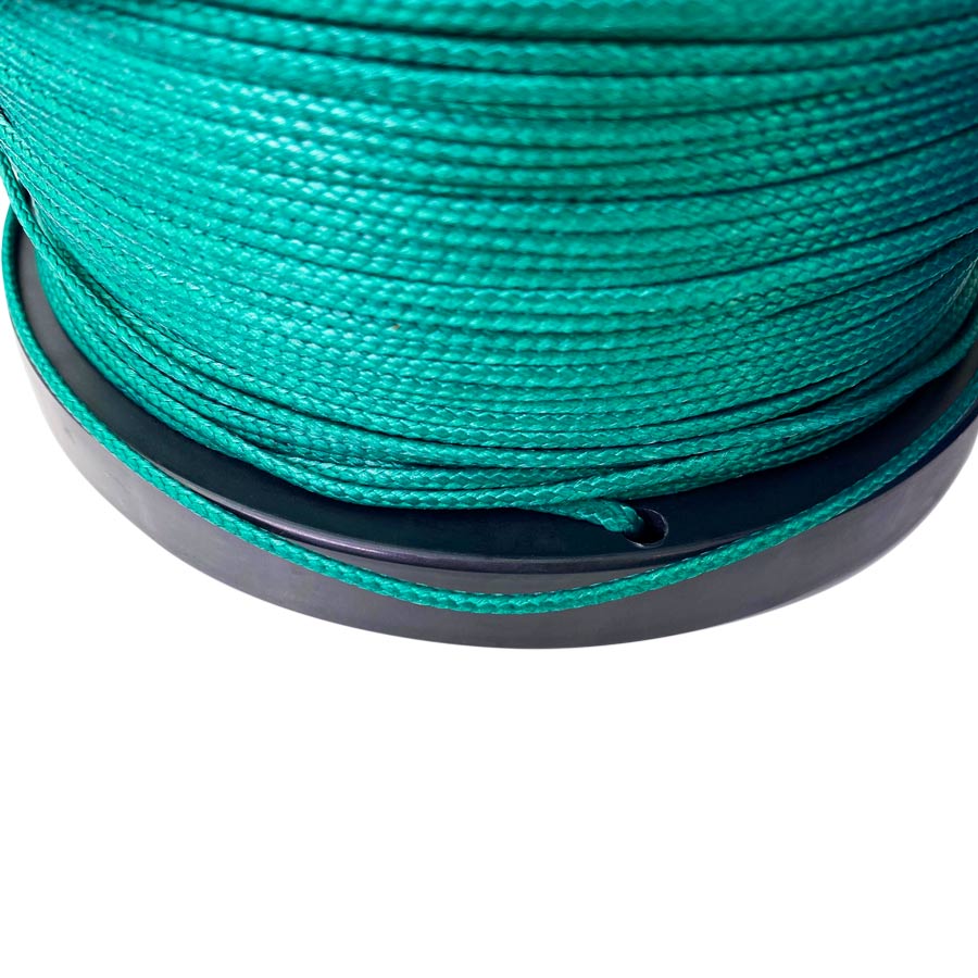 Линь DYNEEMA UHMW-PE 2.0 мм (нагрузка 132 кг) зеленый (зеленый; 2.0 мм)