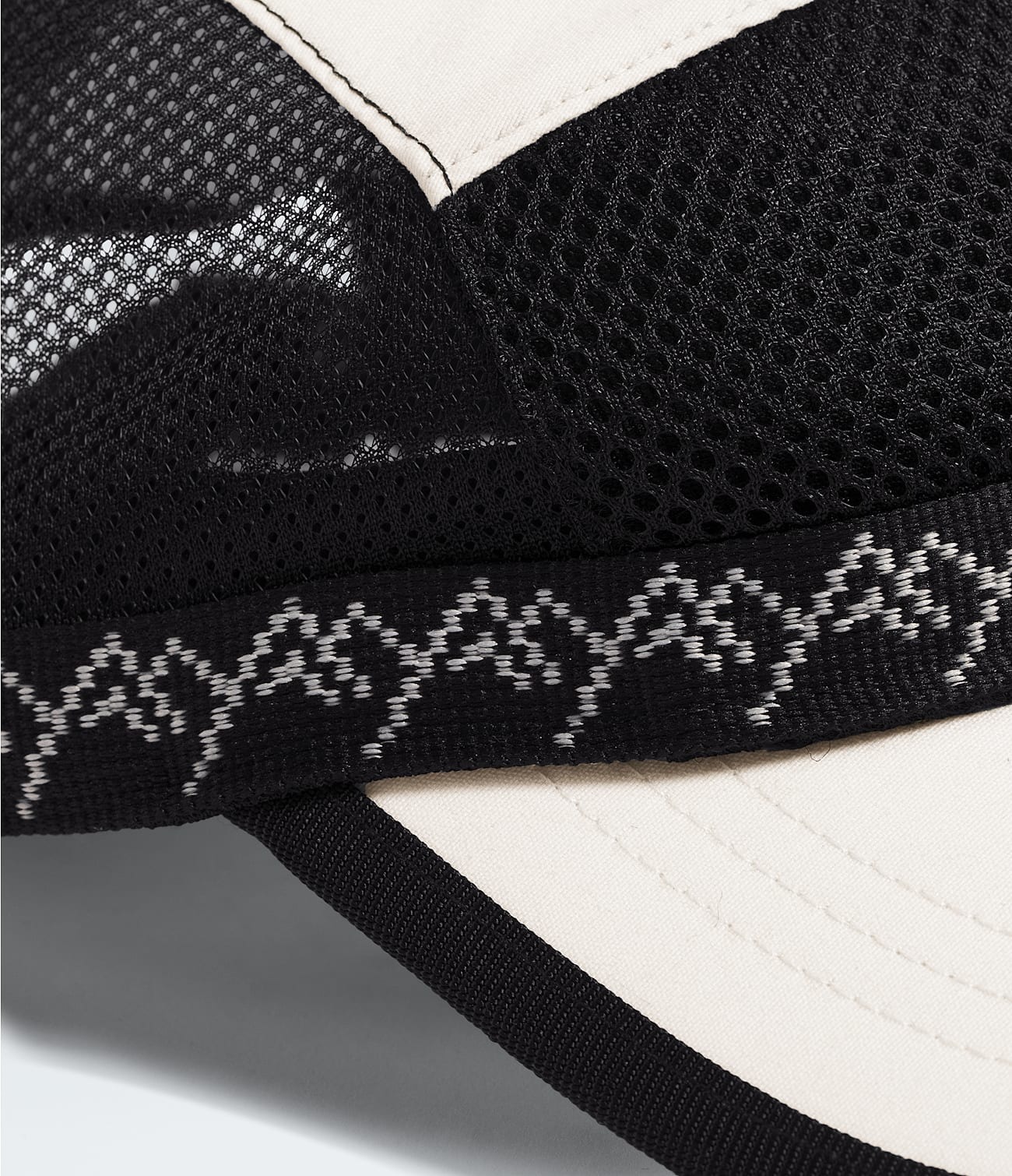 Бейсболка TNF Class V Webbing Cap (Мужской,Женский; one size; WhiteDune-Black)