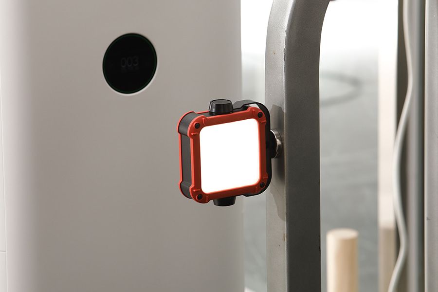 Держатель для фонарей Claymore Magnetic (стальной;)