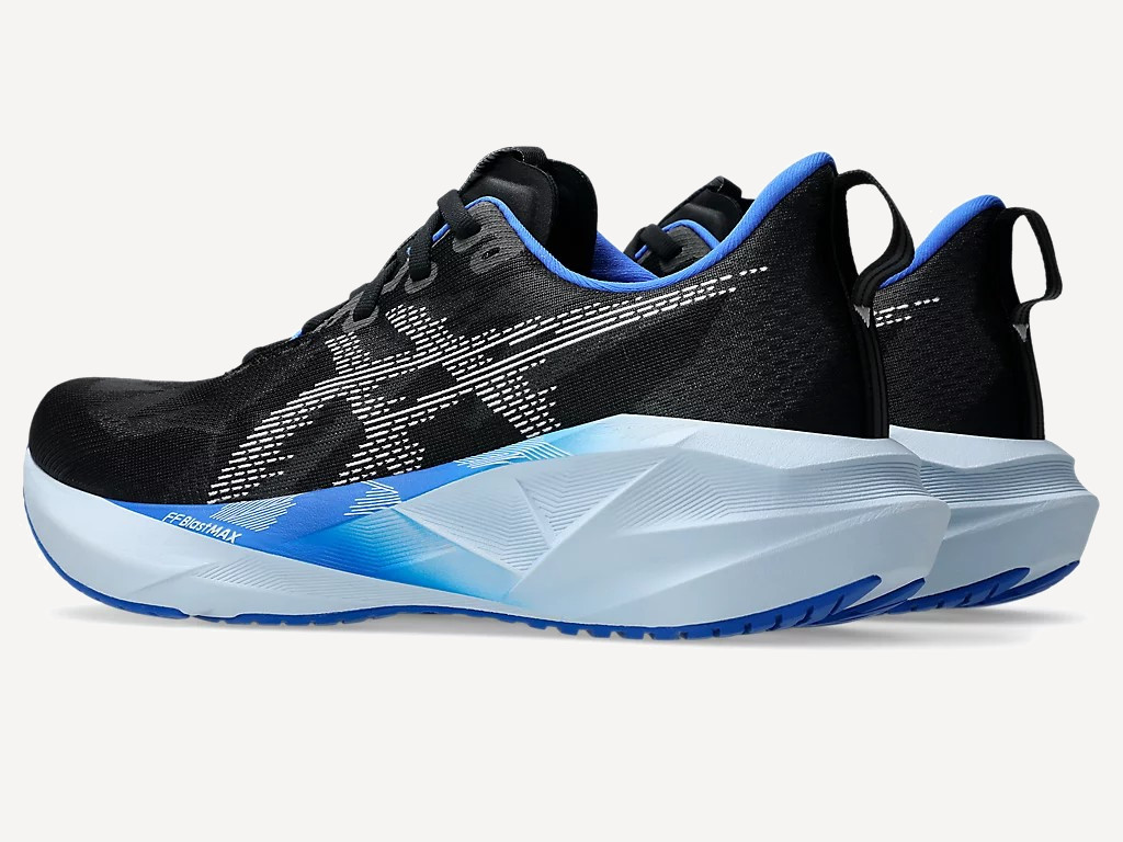 Кроссовки NOVABLAST 5 M (RU 42.5 EU 43.5 US 9.5 СМ 27.5; black/white) Кроссовки NOVABLAST 5 M (RU 42.5 EU 43.5 US 9.5 СМ 27.5; black/white)